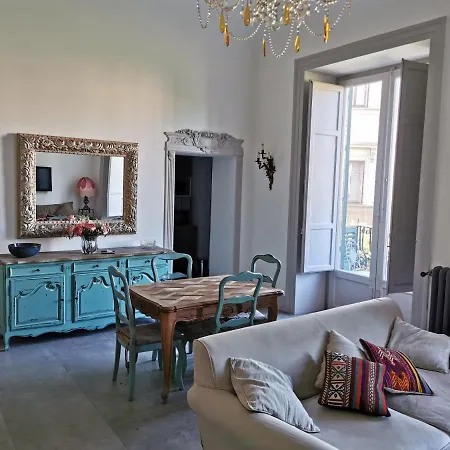 Piazza Marina Chic Apartment Palermo