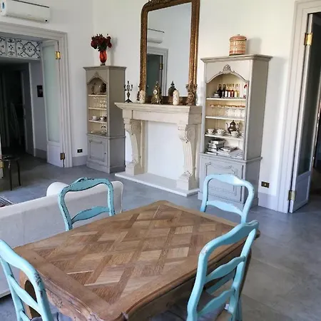 Piazza Marina Chic شقة باليرمو