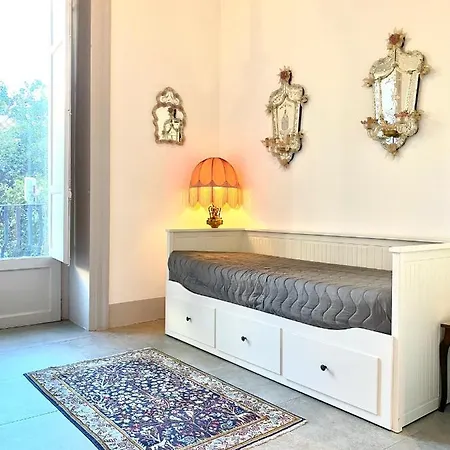 Apartment Piazza Marina Chic