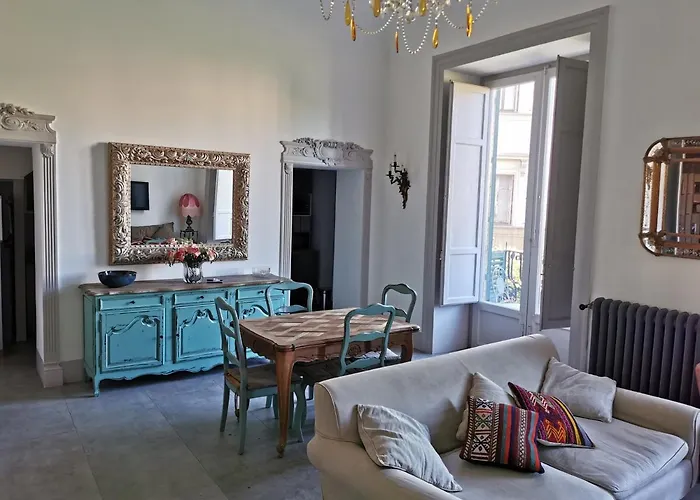 Piazza Marina Chic Apartment Palermo