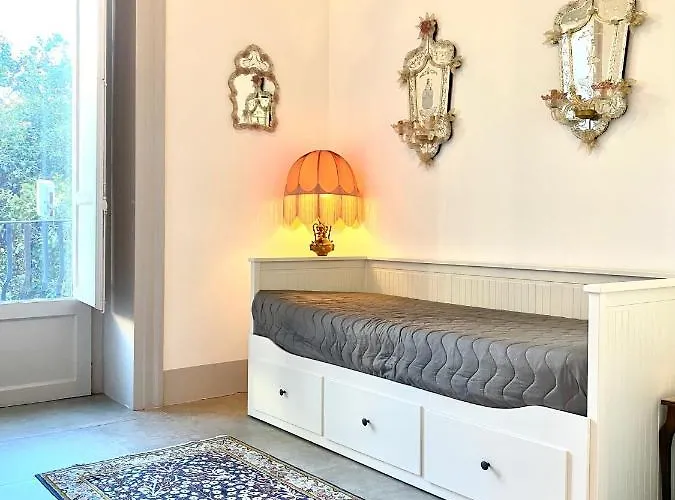 Apartment Piazza Marina Chic