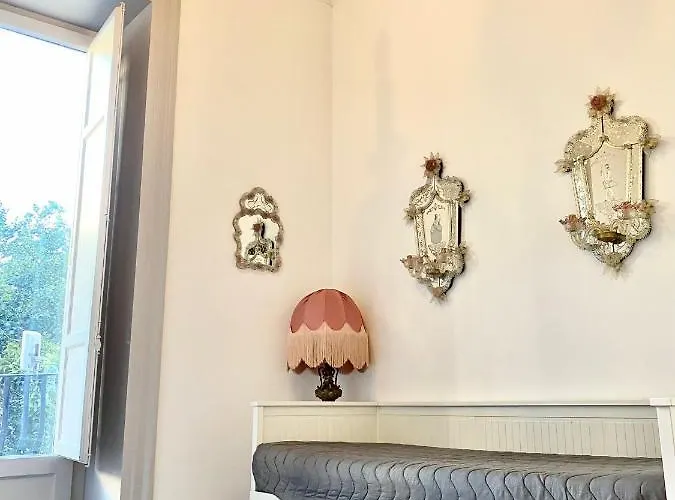 Apartment Piazza Marina Chic *
